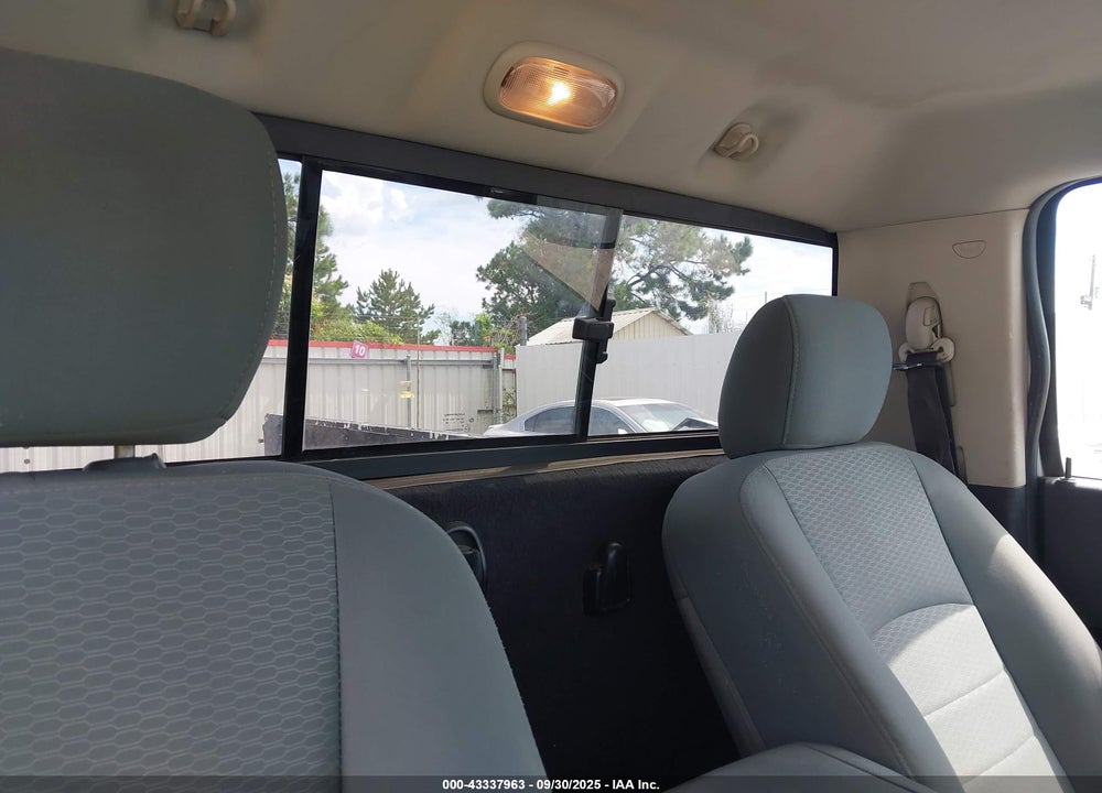 2015 RAM 1500 TRADESMAN VIN: 3C6JR6DT7FG517180