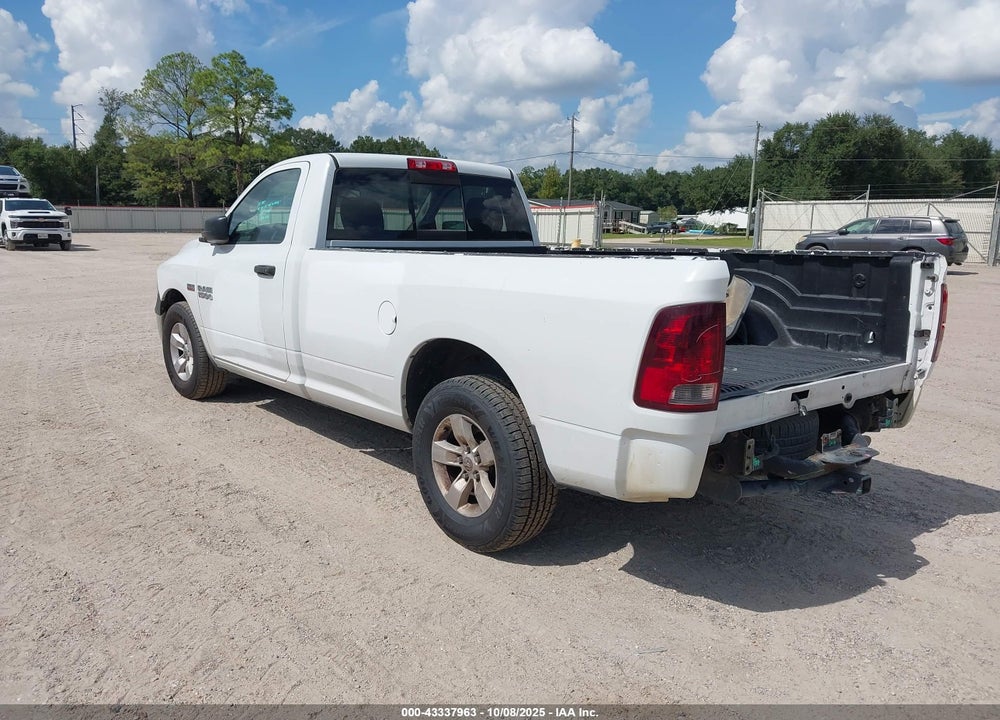 2015 RAM 1500 TRADESMAN VIN: 3C6JR6DT7FG517180