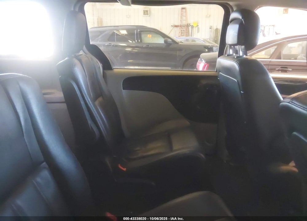 2014 CHRYSLER TOWN & COUNTRY TOURING VIN: 2C4RC1BG0ER160035