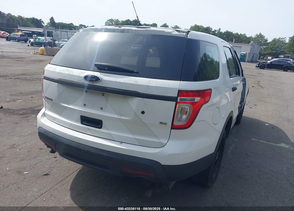 2014 FORD POLICE INTERCEPTOR UTILITY VIN: 1FM5K8AR2EGA50467