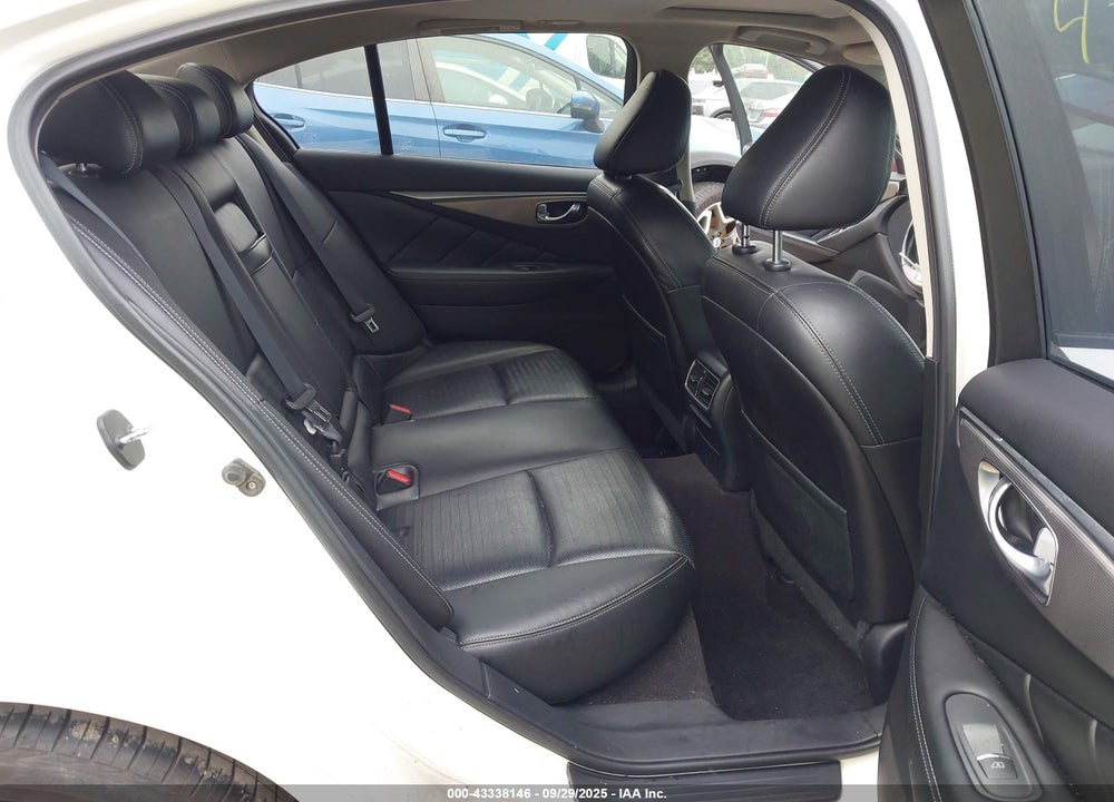 2018 INFINITI Q50 VIN: JN1EV7AR1JM437953