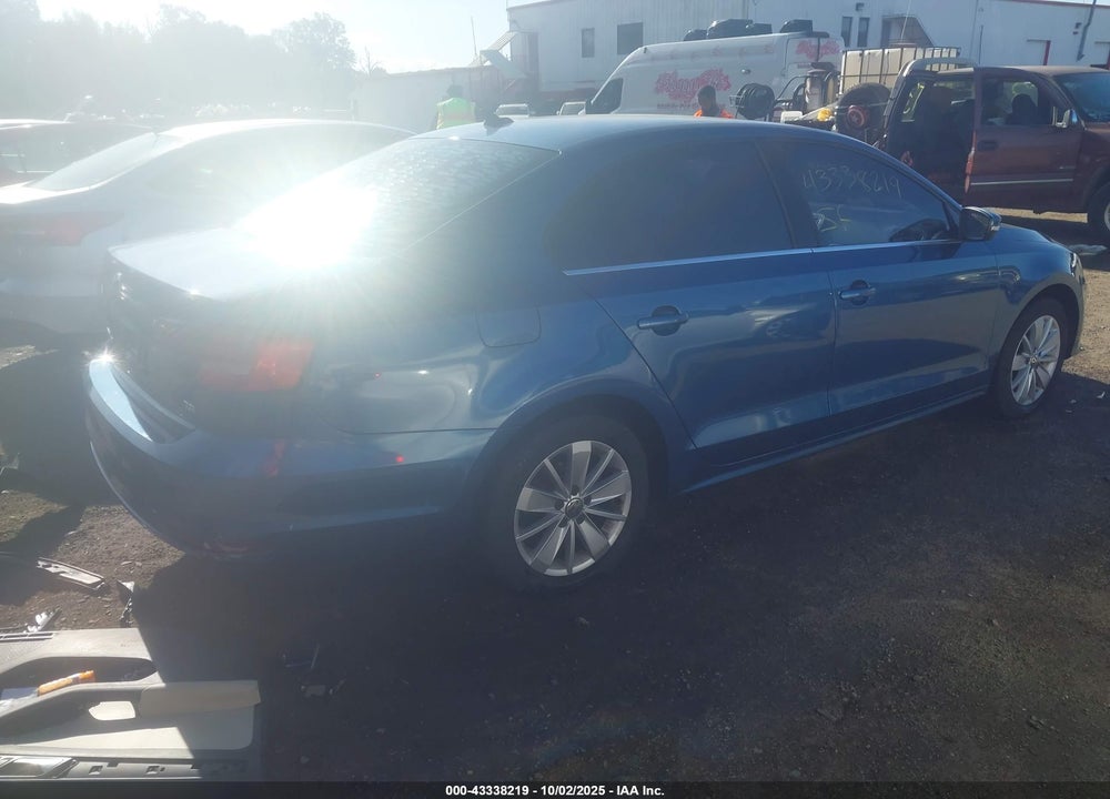 2016 VOLKSWAGEN JETTA 1.4T SE VIN: 3VWD67AJ3GM315461