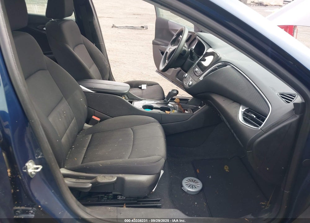 2019 CHEVROLET MALIBU VIN: 1G1ZD5ST3KF115040