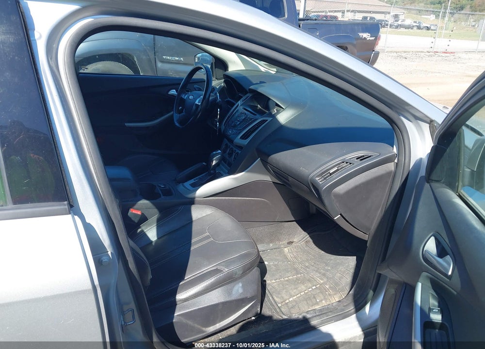 2014 FORD FOCUS VIN: 1FADP3F20EL206616