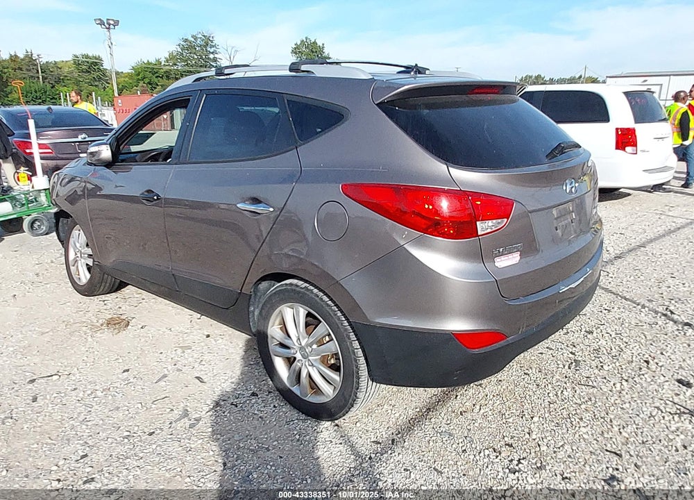 2013 HYUNDAI TUCSON LIMITED VIN: KM8JUCAC4DU621111