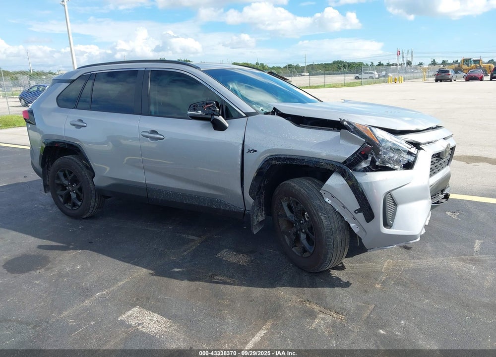 2025 TOYOTA RAV4 XLE VIN: 2T3W1RFV2SC321035