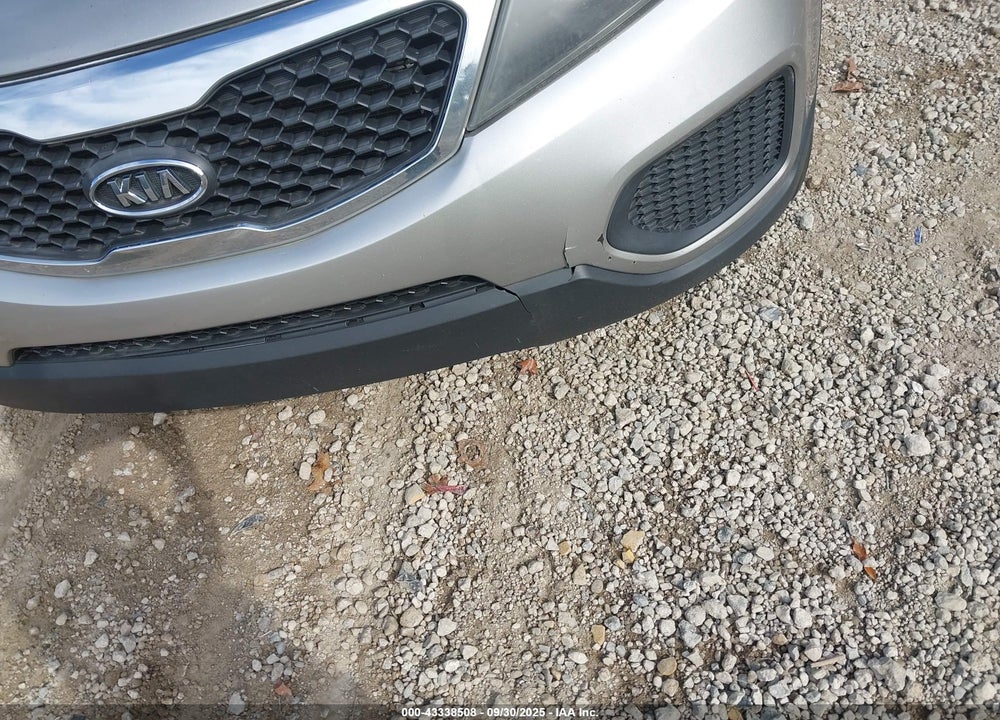 2013 KIA SORENTO VIN: 5XYKTCA66DG405476