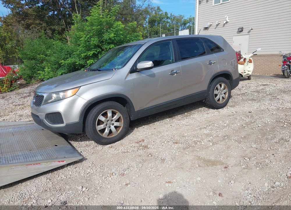 2013 KIA SORENTO VIN: 5XYKTCA66DG405476