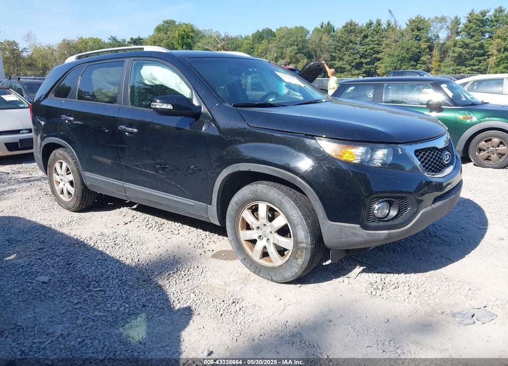 2013 KIA SORENTO LX VIN: 5XYKT3A6XDG416965