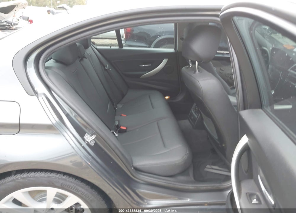 2018 BMW 3 SERIES VIN: WBA8E1G51JNU91272