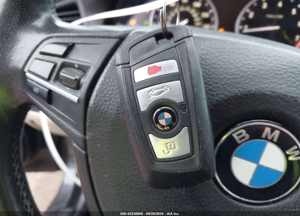 2013 BMW 5 SERIES VIN: WBAFU7C58DDU67614