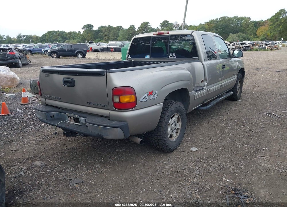 2000 CHEVROLET SILVERADO 1500 LS VIN: 1GCEK19T7YZ109808