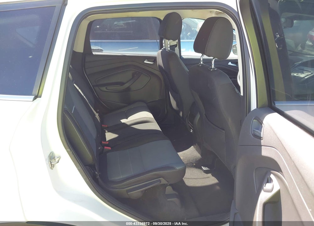 2015 FORD ESCAPE VIN: 1FMCU0G74FUA55889