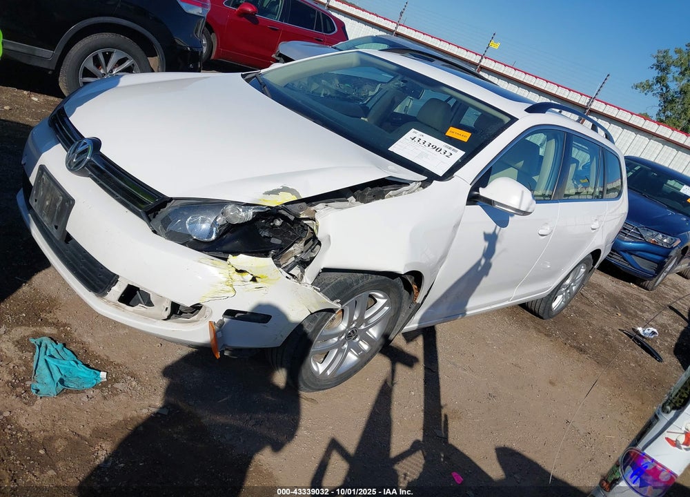 2011 VOLKSWAGEN JETTA SPORTWAGEN 2.0L TDI VIN: 3VWPL7AJ7BM626647
