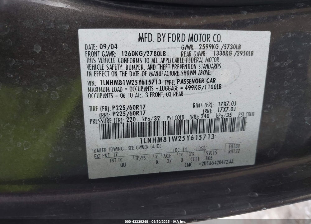 2005 LINCOLN TOWN CAR SIGNATURE VIN: 1LNHM81W25Y615713
