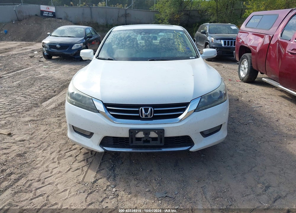 2014 HONDA ACCORD VIN: 1HGCR3F86EA023660