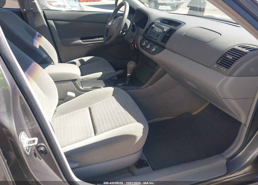 2005 TOYOTA CAMRY LE VIN: 4T1BE32K45U985733
