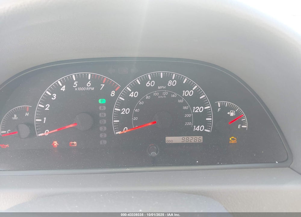 2005 TOYOTA CAMRY LE VIN: 4T1BE32K45U985733