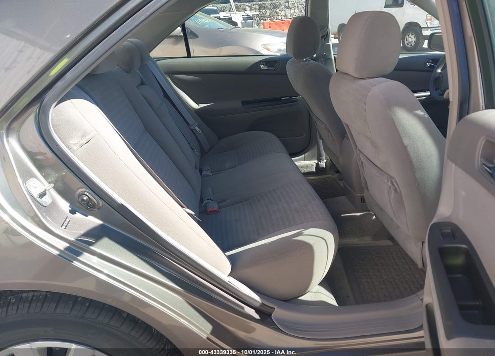 2005 TOYOTA CAMRY LE VIN: 4T1BE32K45U985733