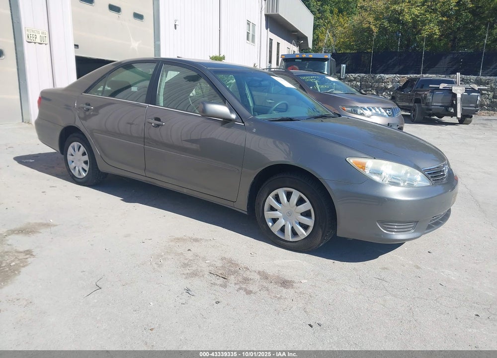 2005 TOYOTA CAMRY LE VIN: 4T1BE32K45U985733