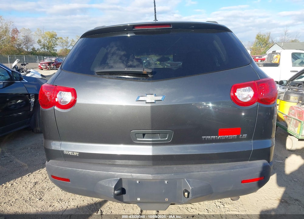 2011 CHEVROLET TRAVERSE LS VIN: 1GNKREED5BJ349375