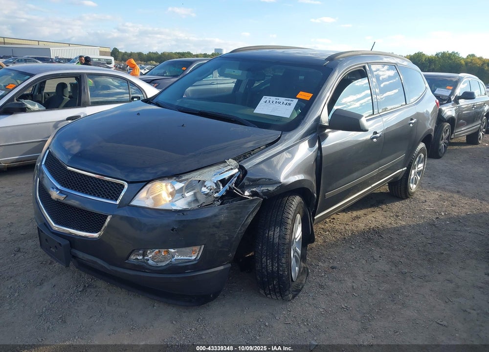 2011 CHEVROLET TRAVERSE LS VIN: 1GNKREED5BJ349375