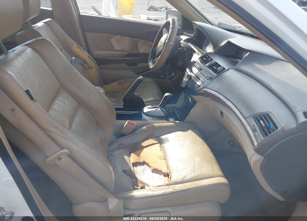 2009 HONDA ACCORD 2.4 EX-L VIN: 1HGCP26889A012035