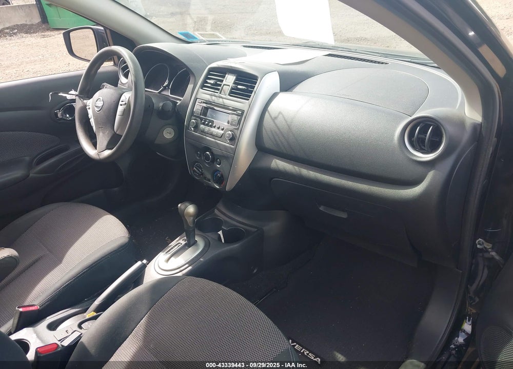 2015 NISSAN VERSA VIN: 3N1CN7AP0FL810570