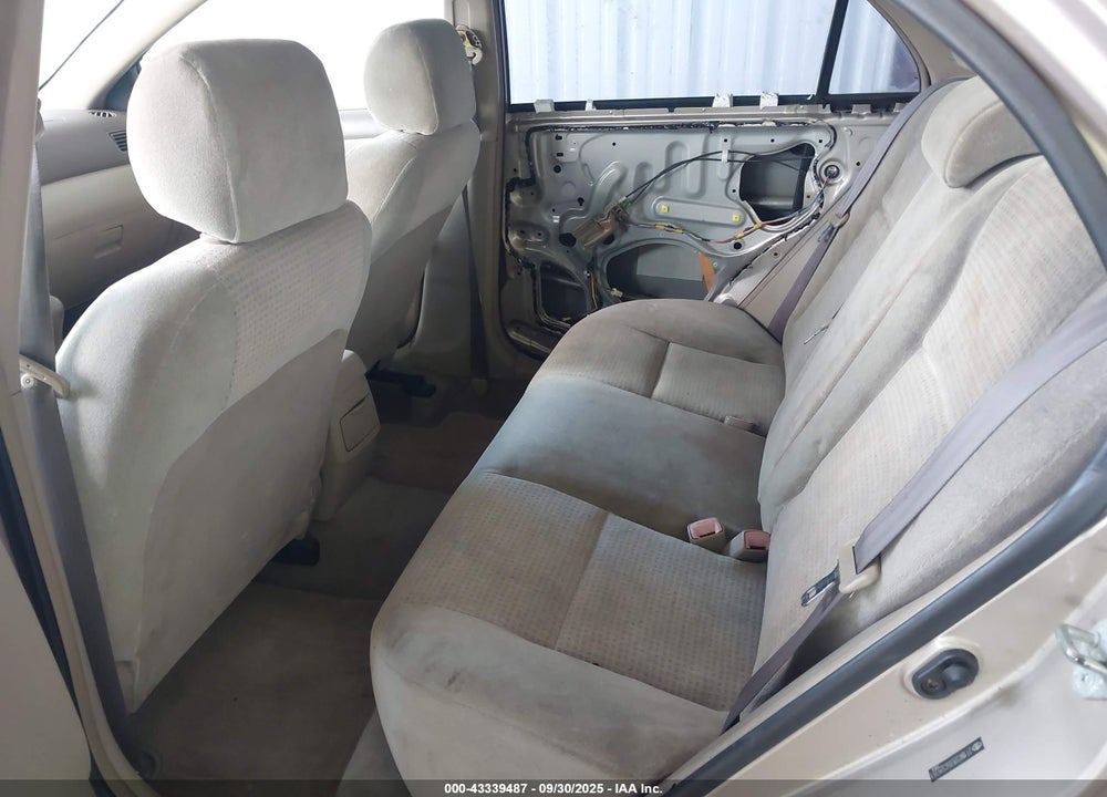 2005 TOYOTA COROLLA CE VIN: 2T1BR32E05C325351