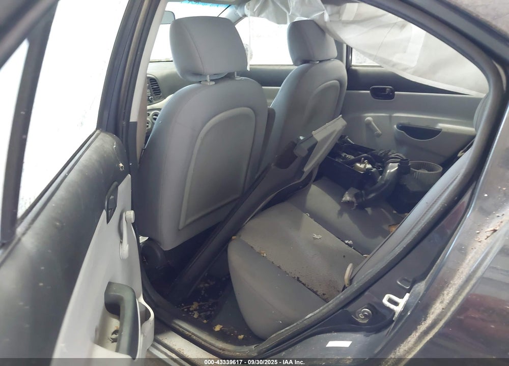 2010 HYUNDAI ACCENT VIN: KMHCN4AC1AU467738