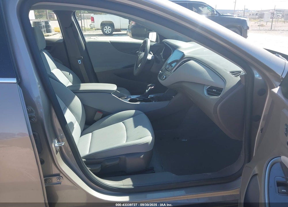 2025 CHEVROLET MALIBU VIN: 1G1ZD5ST4SF116584