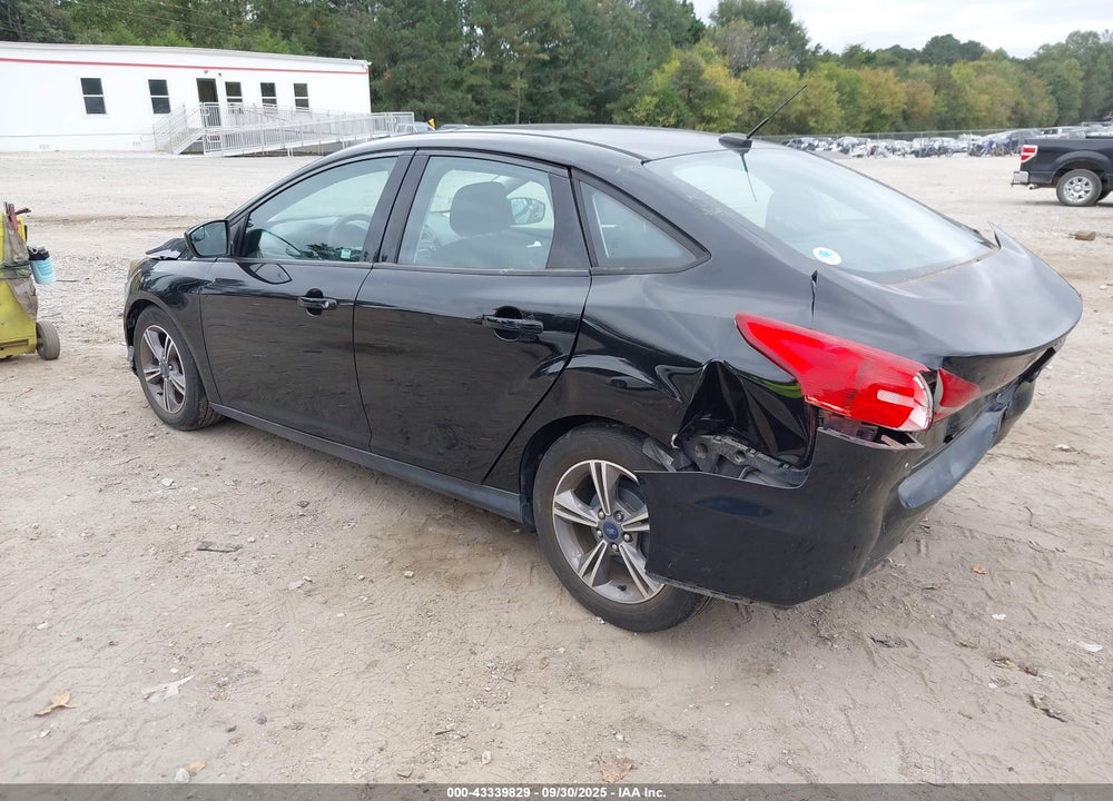 2018 FORD FOCUS SE VIN: 1FADP3F26JL311445