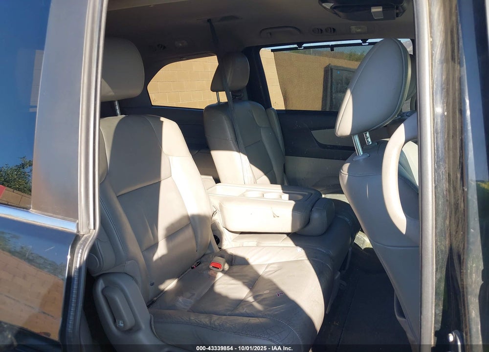 2011 HONDA ODYSSEY EX-L VIN: 5FNRL5H60BB064368