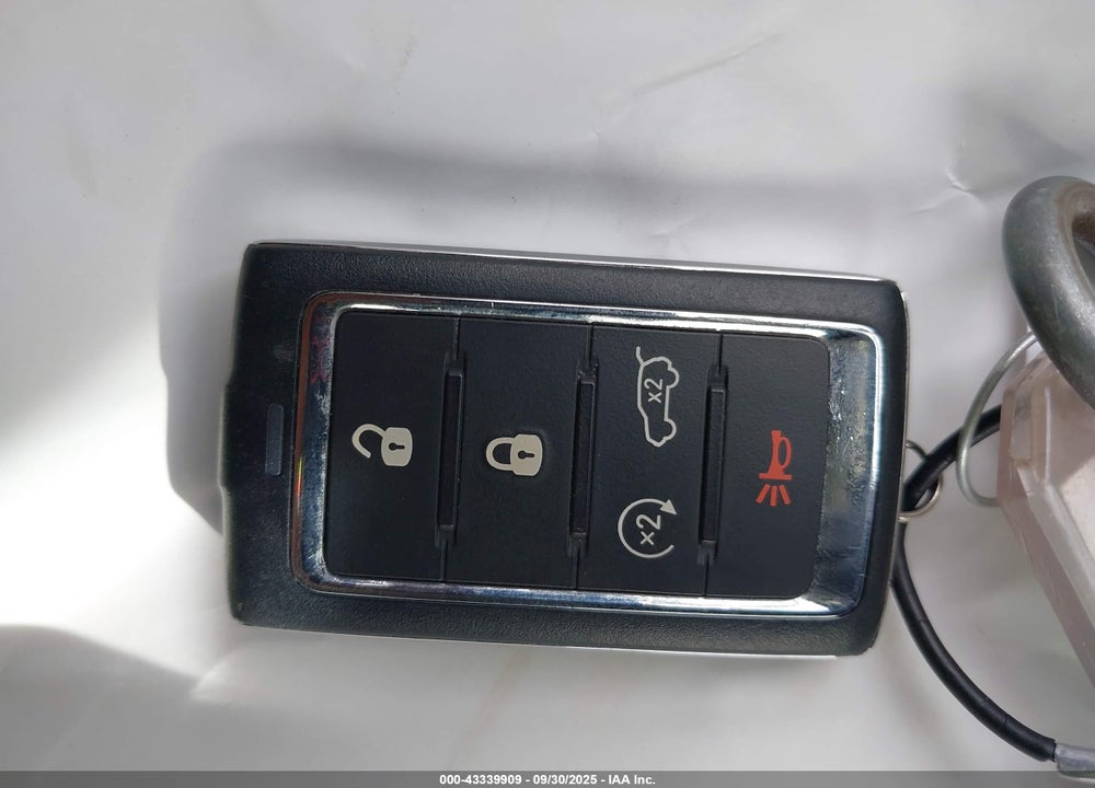 2023 JEEP GRAND CHEROKEE VIN: 1C4RJYB67PC624035