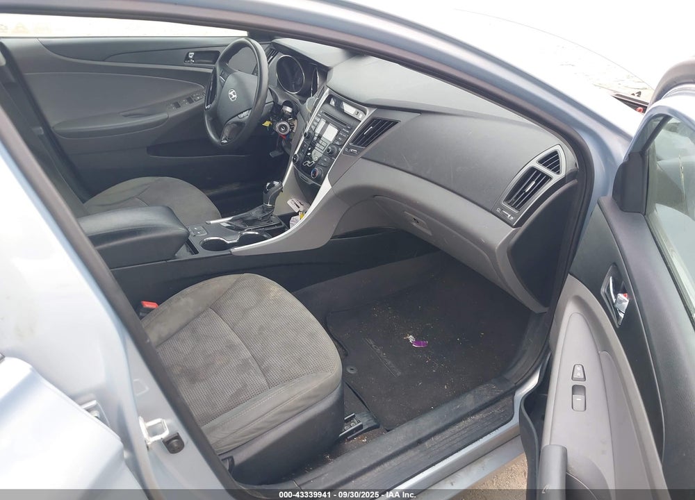 2013 HYUNDAI SONATA GLS VIN: 5NPEB4AC6DH675568