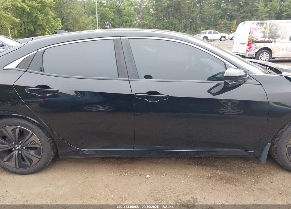 2017 HONDA CIVIC VIN: SHHFK7H50HU416414