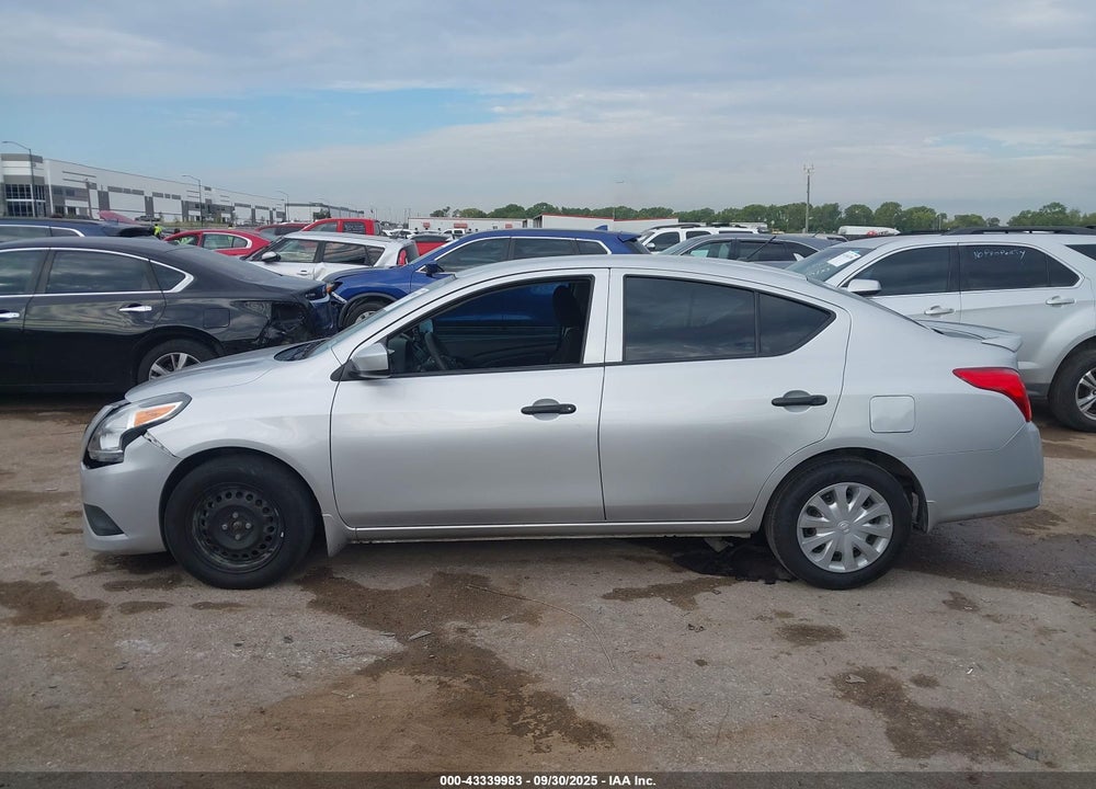 2018 NISSAN VERSA 1.6 S+ VIN: 3N1CN7AP2JL808456