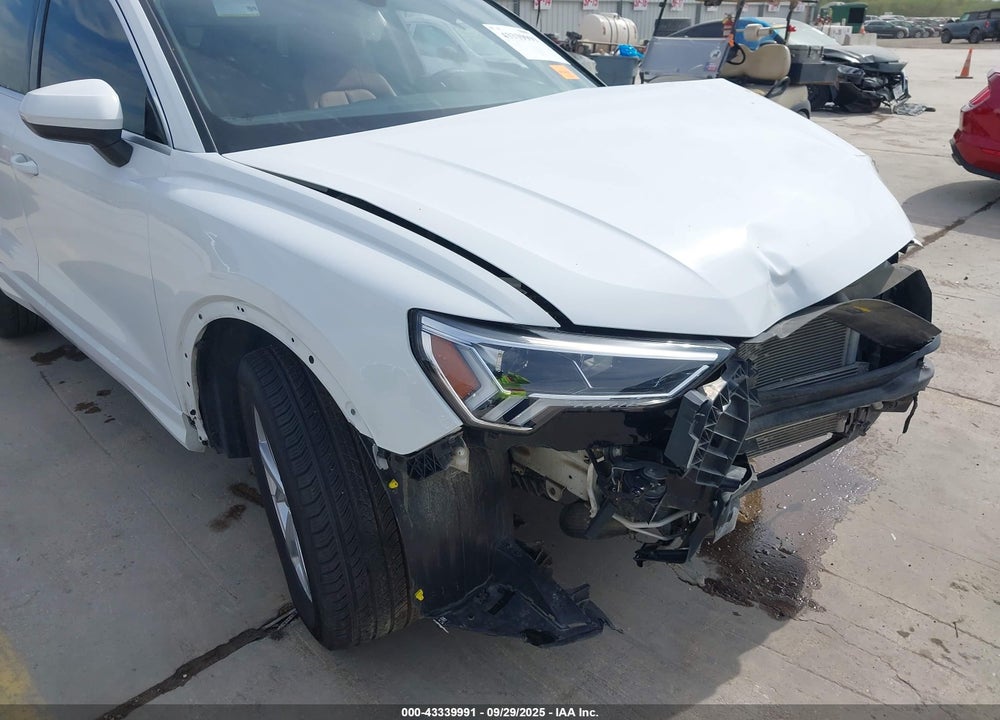 2024 AUDI Q3 PREMIUM 40 TFSI QUATTRO TIPTRONIC VIN: WA1AUCF37R1091376