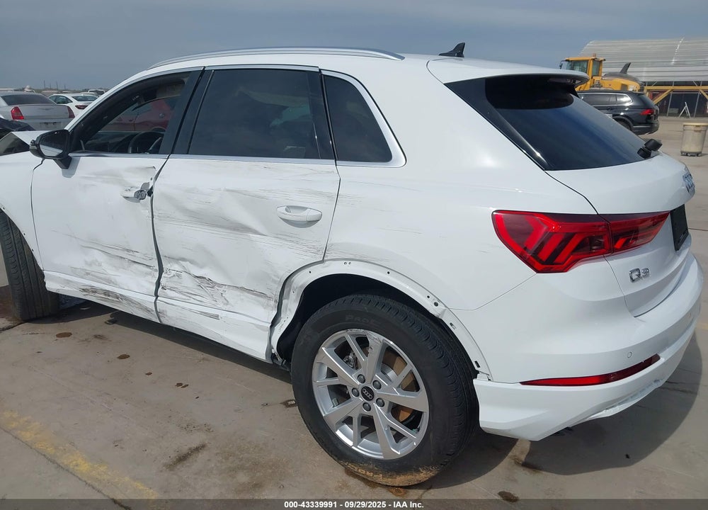 2024 AUDI Q3 PREMIUM 40 TFSI QUATTRO TIPTRONIC VIN: WA1AUCF37R1091376