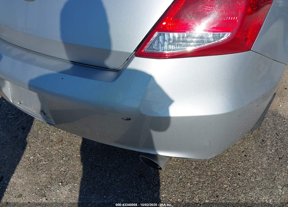 2011 HONDA ACCORD VIN: 1HGCS1B83BA000170