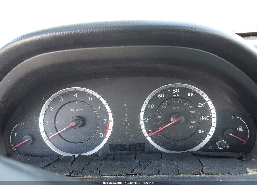 2011 HONDA ACCORD VIN: 1HGCS1B83BA000170