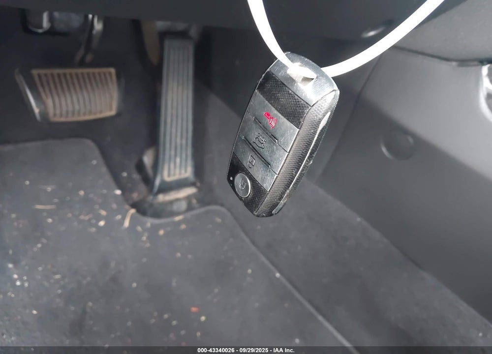 2014 KIA SORENTO VIN: 5XYKW4A78EG509829
