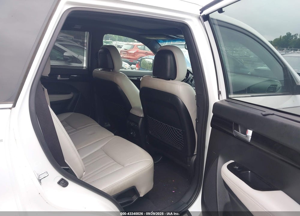 2014 KIA SORENTO VIN: 5XYKW4A78EG509829