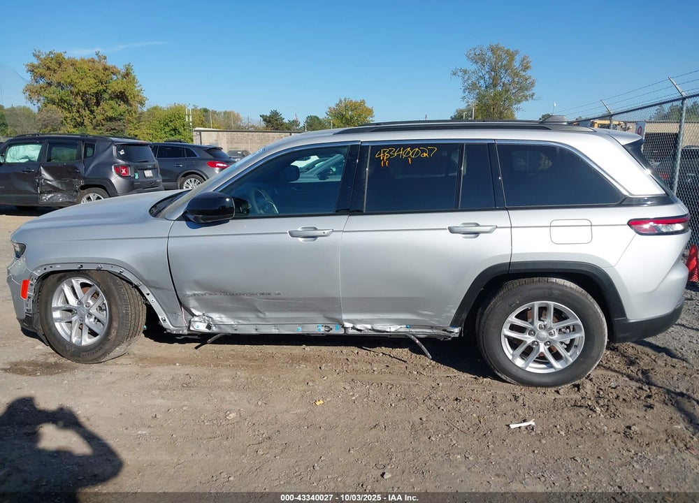 2025 JEEP GRAND CHEROKEE LAREDO X 4X4 VIN: 1C4RJHAG9SC266911