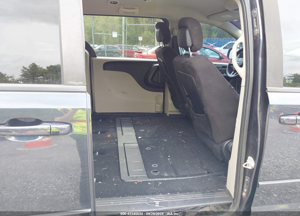 2014 DODGE GRAND CARAVAN SXT VIN: 2C4RDGCG9ER245423