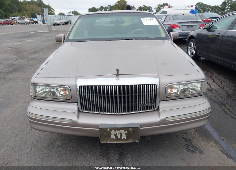 1996 LINCOLN TOWN CAR SGN/DMND ANV/CYPRESS/JN VIN: 1LNLM82W3TY731377