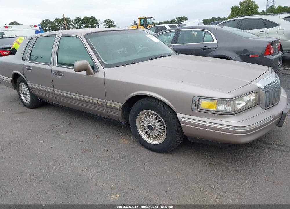 1996 LINCOLN TOWN CAR SGN/DMND ANV/CYPRESS/JN VIN: 1LNLM82W3TY731377