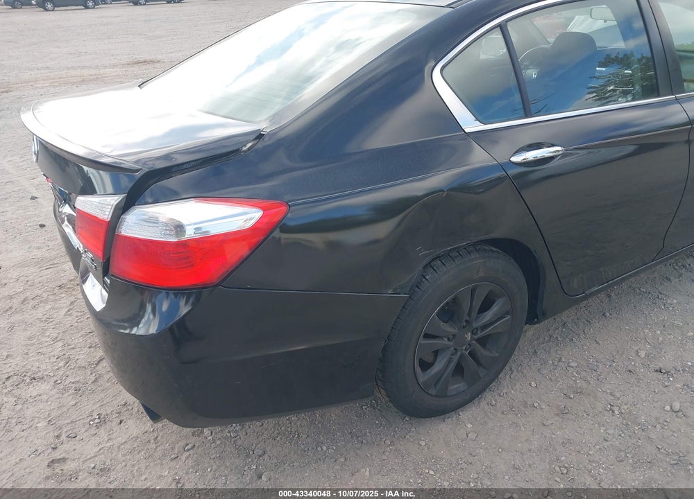 2015 HONDA ACCORD VIN: 1HGCR2F37FA160543