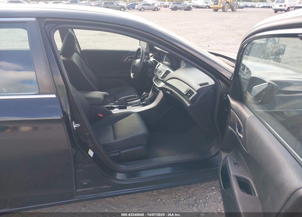 2015 HONDA ACCORD VIN: 1HGCR2F37FA160543
