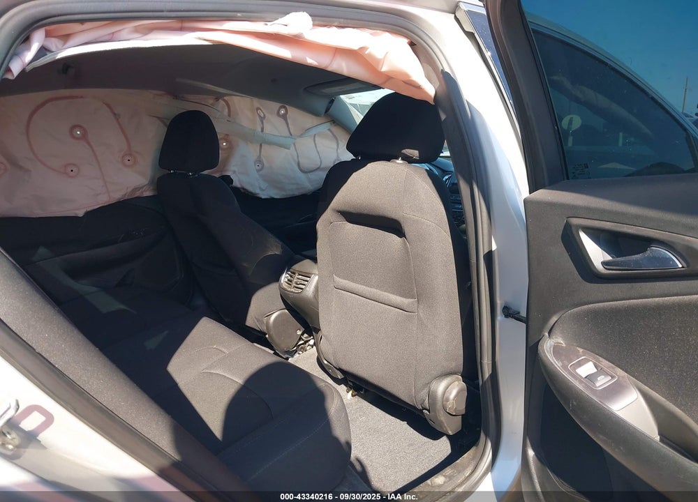 2021 CHEVROLET MALIBU VIN: 1G1ZD5ST6MF058240